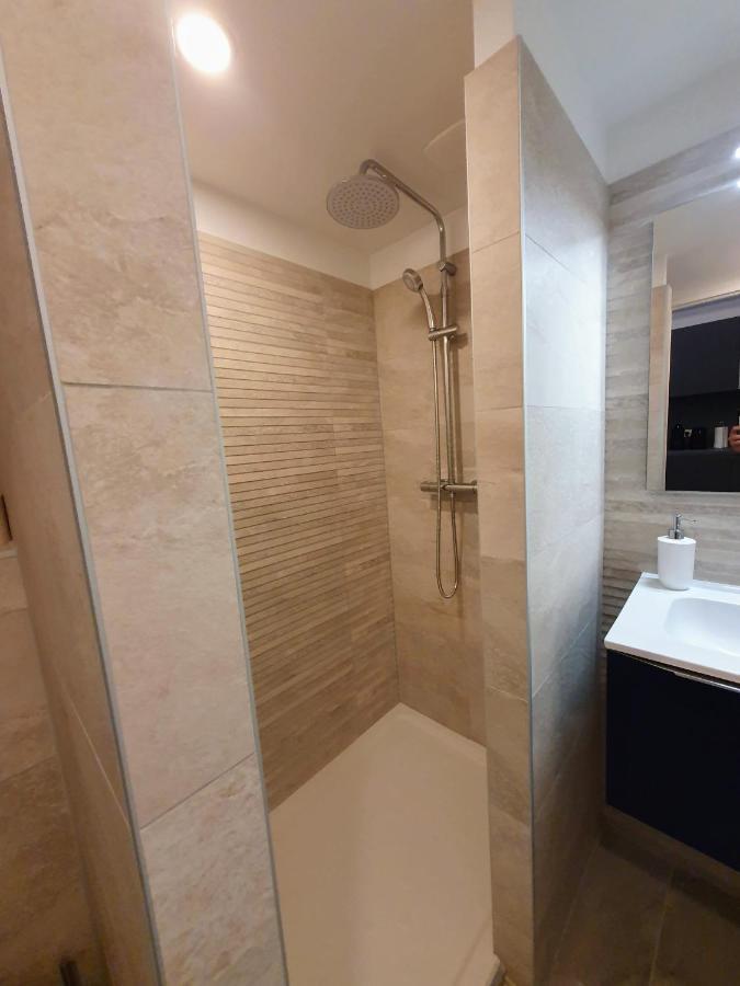 Appartement Premium Dans Une Belle Demeure - Hyper Centre-Ville De ריימס מראה חיצוני תמונה
